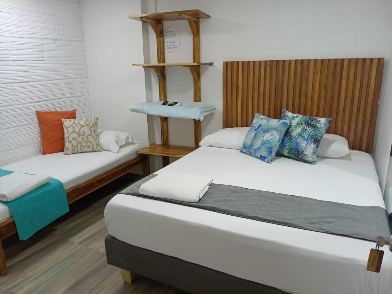 Habitación en casa particular Manga Bueno Bonito Y Barato Cartagena
